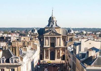 Un monte-escalier SMART à Versailles